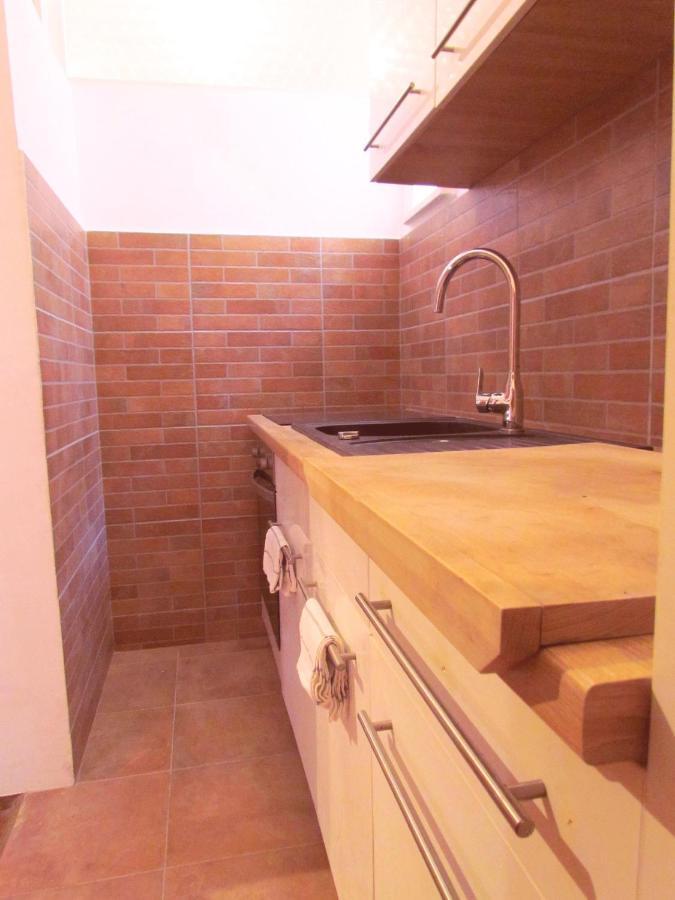 Center Studio Apartment PUY Eksteriør bilde