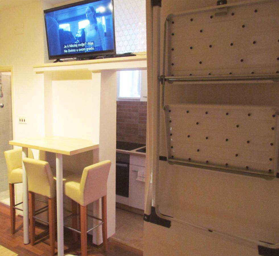 Center Studio Apartment PUY Eksteriør bilde